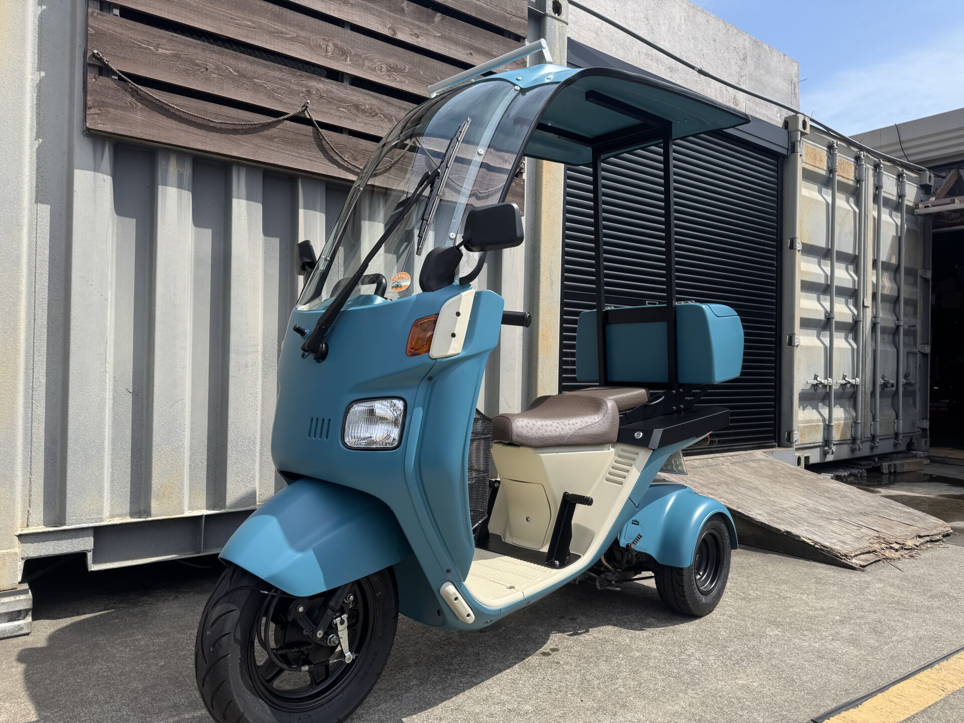 4stジャイロキャノピー・側車付軽二輪仕様