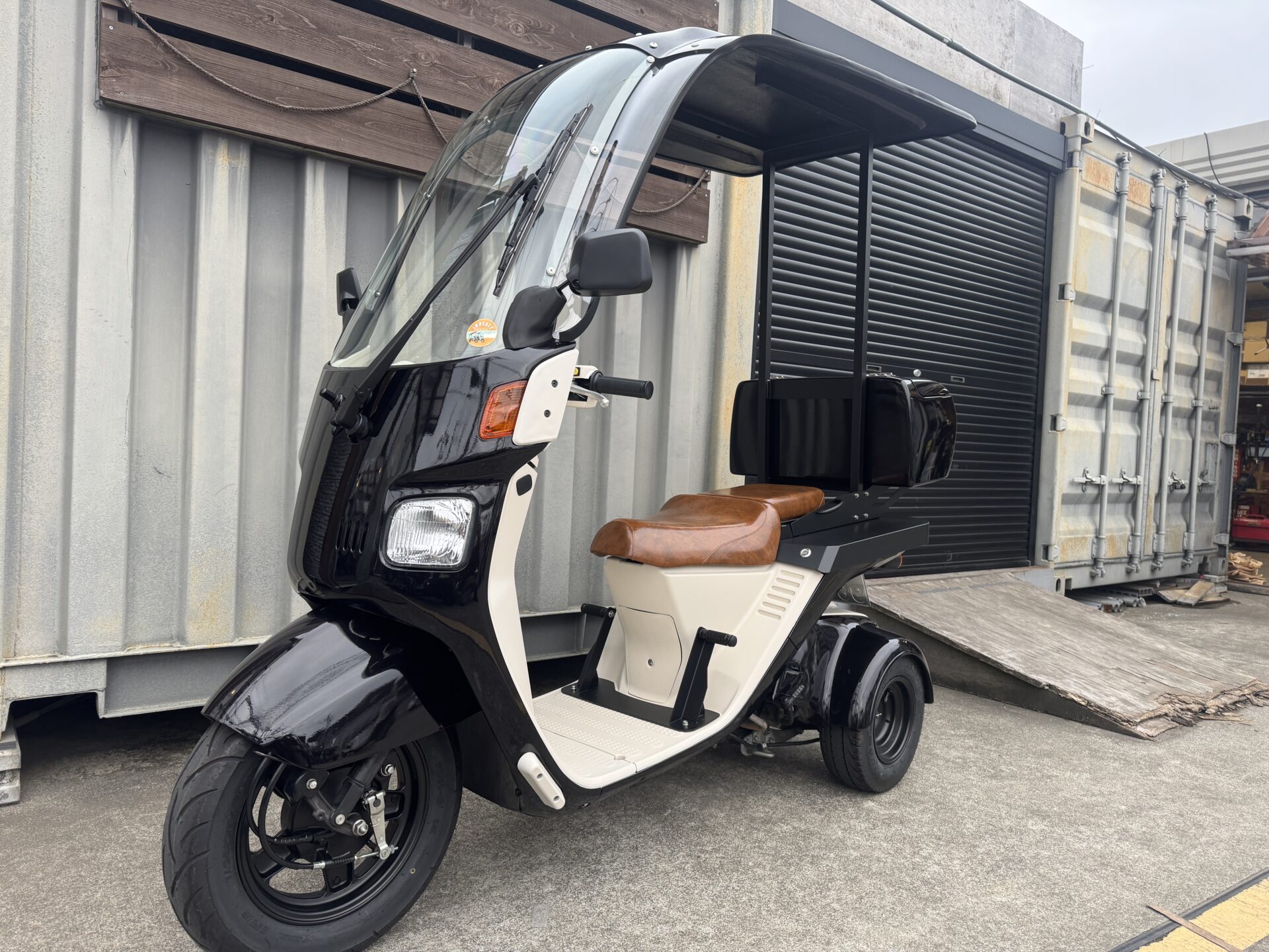 4stジャイロキャノピー・側車付軽二輪仕様