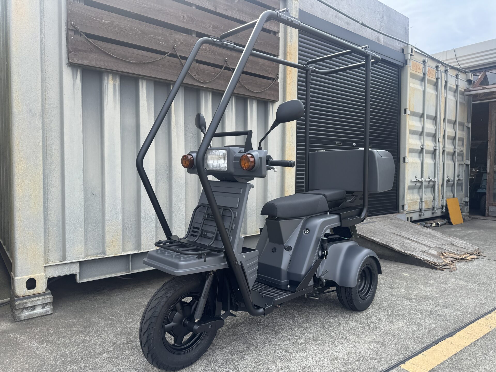 4stジャイロX・側車付軽二輪仕様　