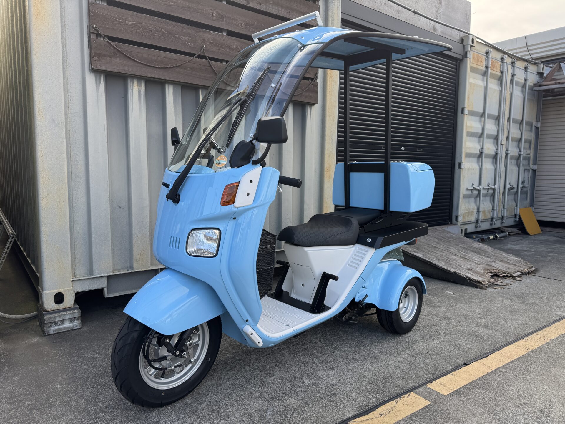 4stジャイロキャノピー・側車付軽二輪仕様