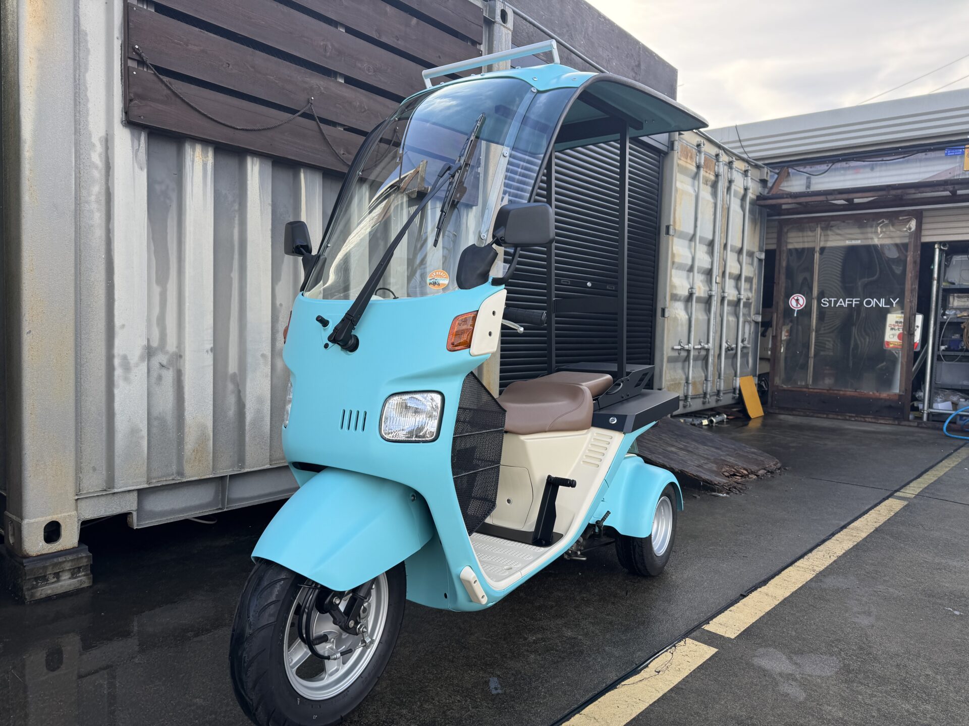 ４stジャイロキャノピー・側車付軽二輪仕様